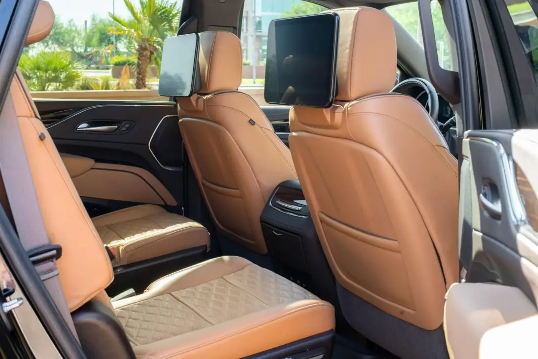 2023 Cadillac Escalade 4WD Sport image
