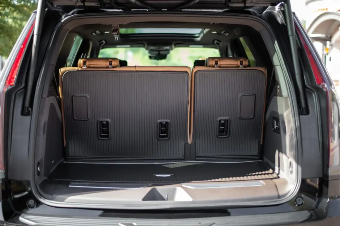 2023 Cadillac Escalade 4WD Sport image