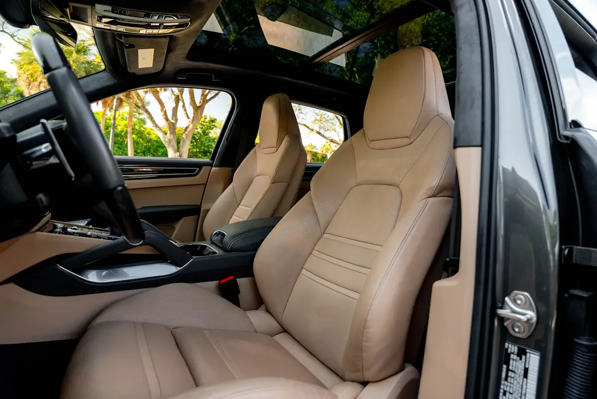 2019 Porsche Cayenne Turbo image