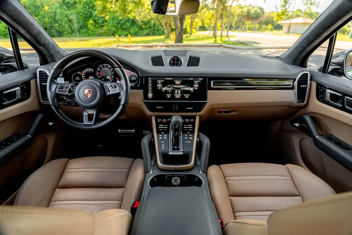2019 Porsche Cayenne Turbo image