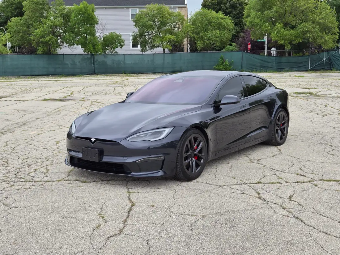 2023 Tesla Model S Plaid preview