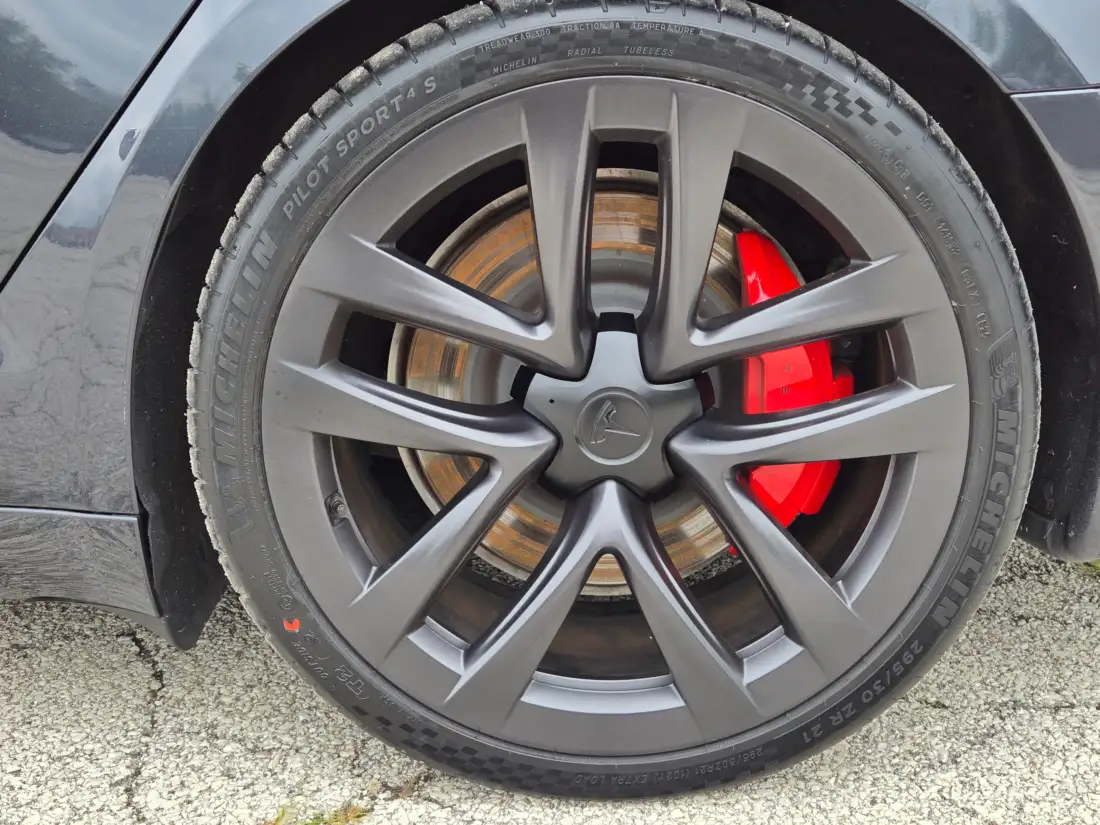 2023 Tesla Model S Plaid image