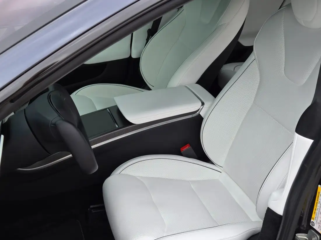 2023 Tesla Model S Plaid image