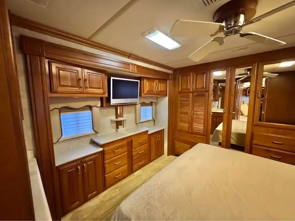 2006 Fleetwood American Tradition photo 10